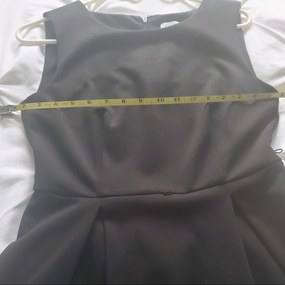 Calvin Klein cocktail dress - Picture 4 of 5